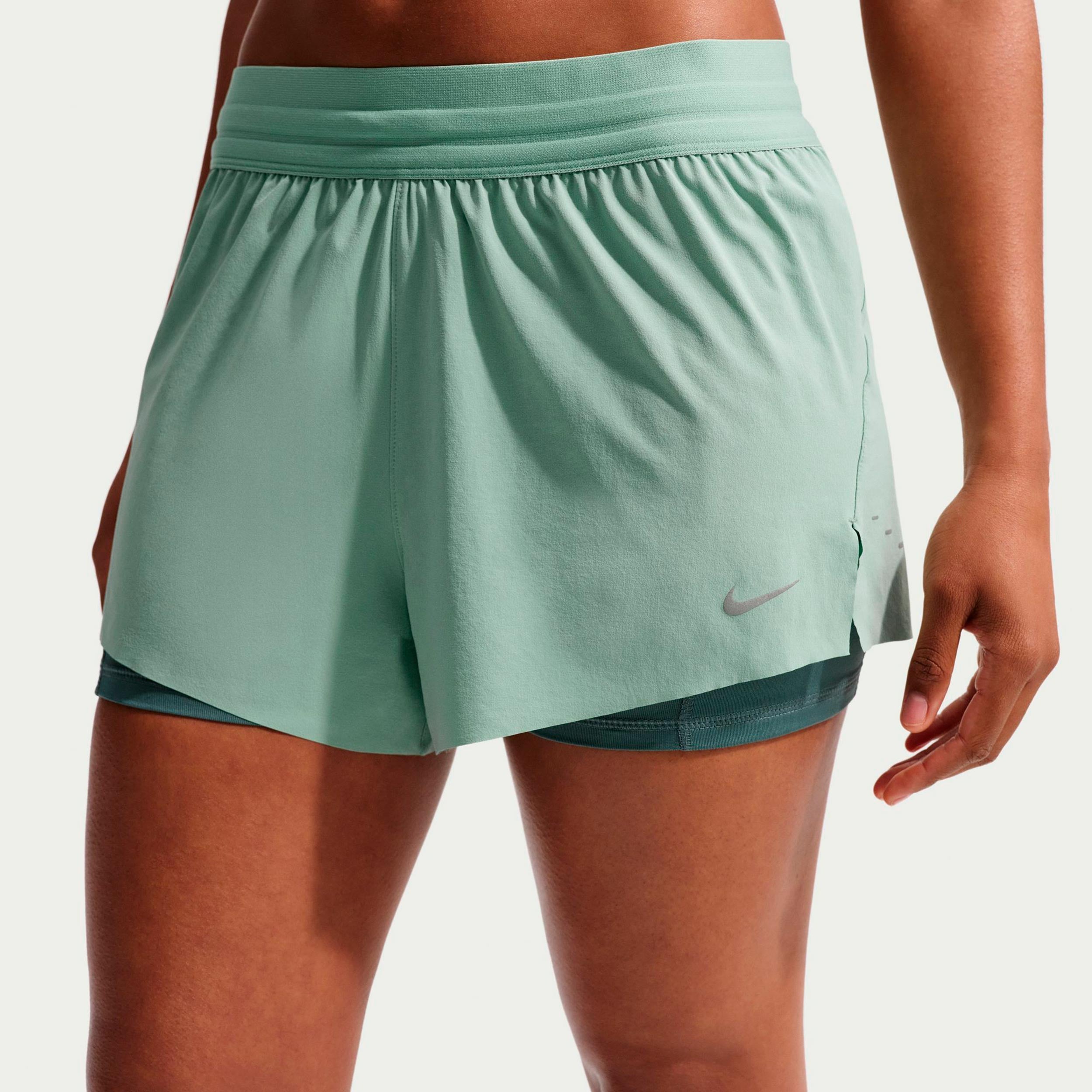 Nike Swift Löparshorts Damer - ljusgrön, silver