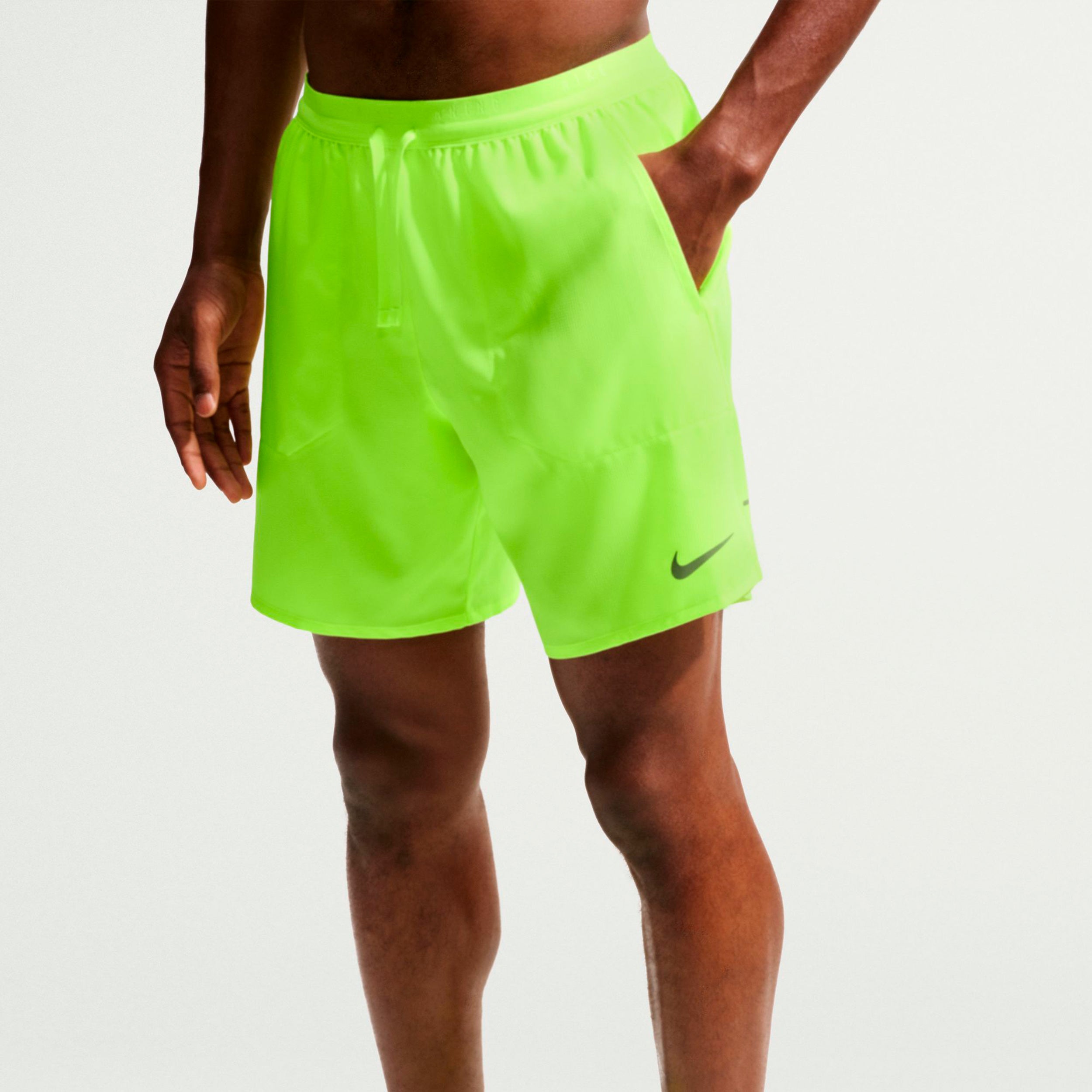 Nike STRIDE 7IN Löparshorts Herrar - neongul, silver