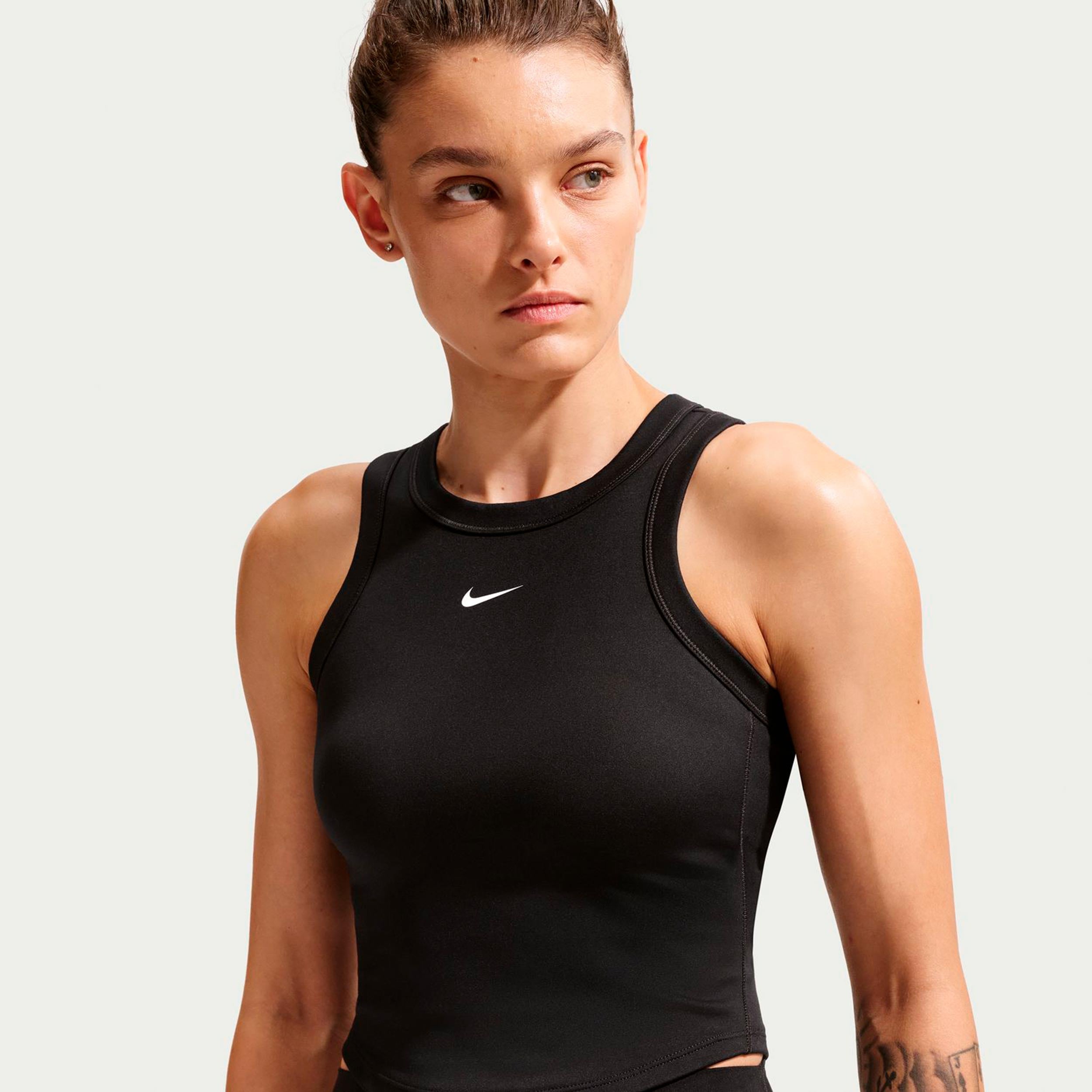 Nike One Fitted Dri-Fit Crop Linne Damer - svart