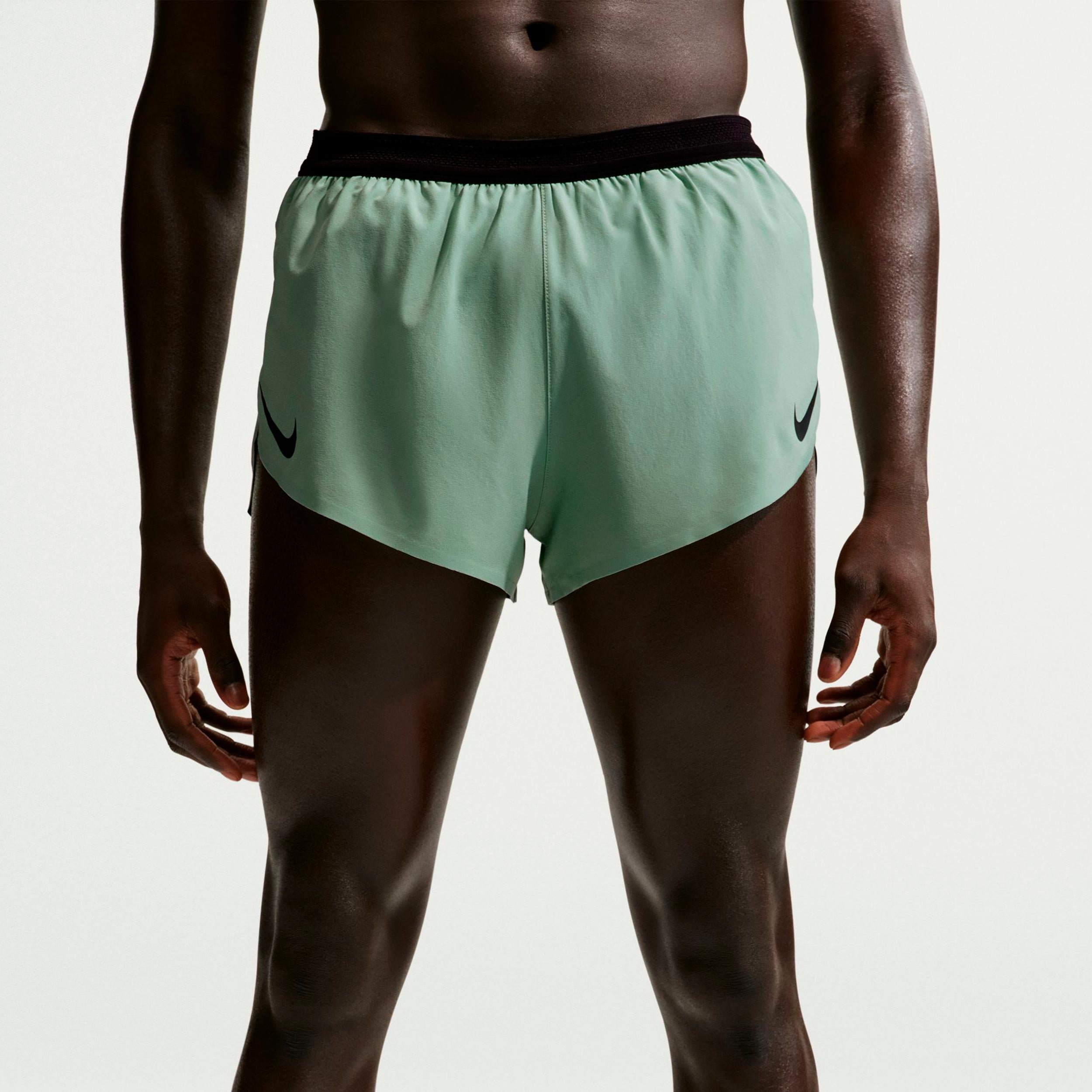 Nike AeroSwift Löparshorts Herrar - oliv, svart